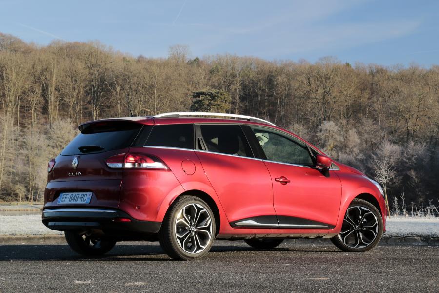  Renault Clio Estate 2016 года  (фото 10 из 16)